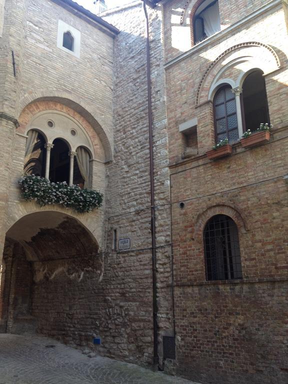 Palazzetto Bentivoglio Villa Sassoferrato Exterior foto